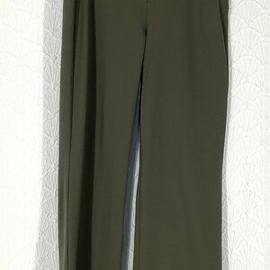 Lululemon women’s green legging 12